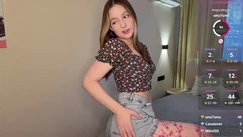 Adele online show from February 3, 6:40 am