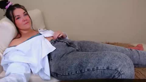 Anna online show from October 22, 2:23 am