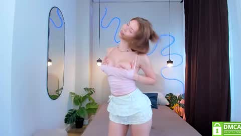 Hello my name is Cassie and my friend Nilo is also here online show from July 31, 7:52 am