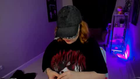 Snapshot of cassie_xkiss chatting on October 5, 8:29 pm Cassie online show from October 5, 8:29 pm