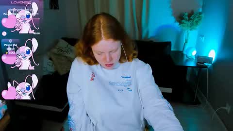 Snapshot of cassie_xkiss chatting on December 1, 8:36 pm Cassie online show from December 1, 8:36 pm