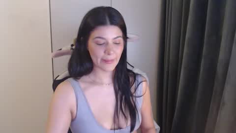 cassiealvarez online show from March 8, 1:14 am