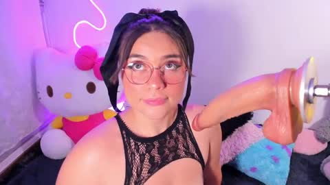 Snapshot of cassiebigass_ chatting on May 16, 12:18 am Bela igzaii9r online show from May 16, 12:18 am