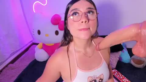Snapshot of cassiebigass_ chatting on July 4, 12:06 am Bela igzaii9r online show from July 4, 12:06 am