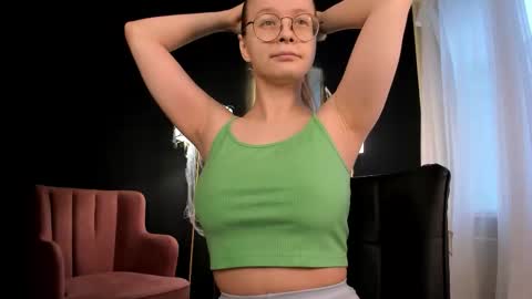 assie online show from November 8, 12:38 pm