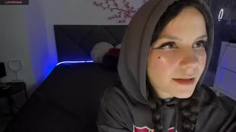 Cassie online show from April 20, 5:32 am