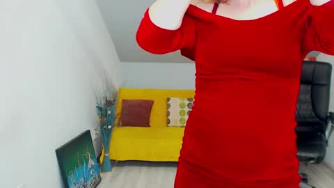 CassieJonas online show from December 11, 4:28 am