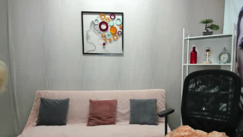 CassieJonas online show from January 8, 4:15 am