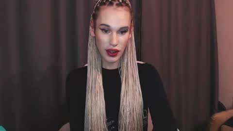 Snapshot of cassiemich chatting on December 6, 6:06 pm Cassie online show from December 6, 6:06 pm