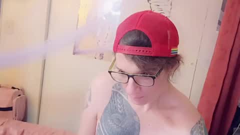 Snapshot of cassiemichelle chatting on May 17, 11:28 am Cassiemichelle online show from May 17, 11:28 am