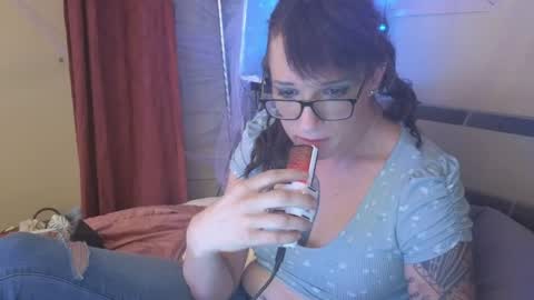 Snapshot of cassiemichelle chatting on May 26, 8:05 pm Cassiemichelle online show from May 26, 8:05 pm