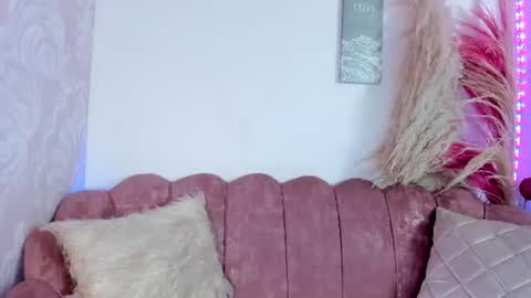 cassiidysweet online show from June 10, 4:23 am