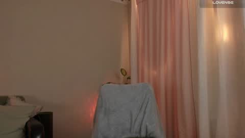  cassandra  online show from December 16, 9:31 pm