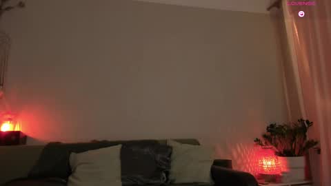  cassandra  online show from February 13, 10:22 pm