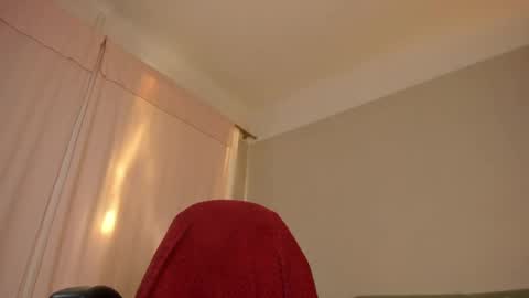  cassandra  online show from April 19, 6:21 pm