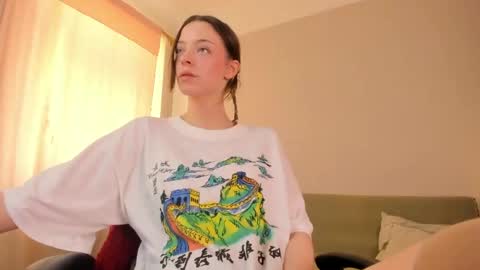  cassandra  online show from April 27, 1:53 pm