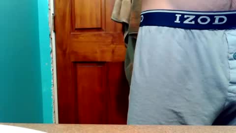 Snapshot of castration40 chatting on October 13, 10:48 am castration40 online show from October 13, 10:48 am