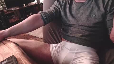 Snapshot of casual_chris chatting on October 23, 2:22 am fickschnitten online show from October 23, 2:22 am