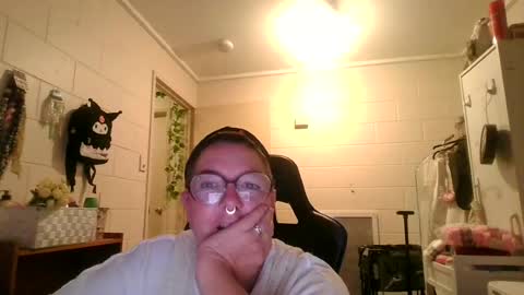 Snapshot of cat0577 chatting on July 1, 10:06 am cat0577 online show from July 1, 10:06 am