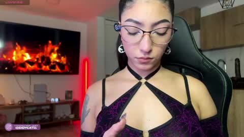 Didy online show from May 31, 11:17 pm