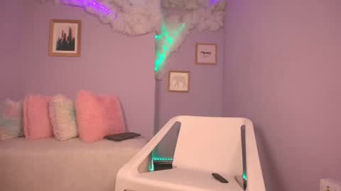 cat_nasty online show from October 3, 9:01 pm