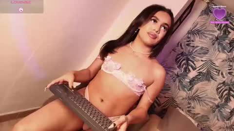 catalina online show from November 29, 11:41 pm