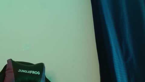 Snapshot of cata__gutierrez_ chatting on October 3, 3:58 am Cata online show from October 3, 3:58 am