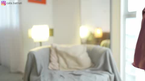 Catalina online show from February 4, 2:34 pm