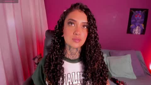 Cata green model independient online show from April 2, 7:11 pm