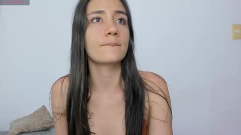 Snapshot of catalella_0 chatting on March 18, 3:42 am Catalella online show from March 18, 3:42 am