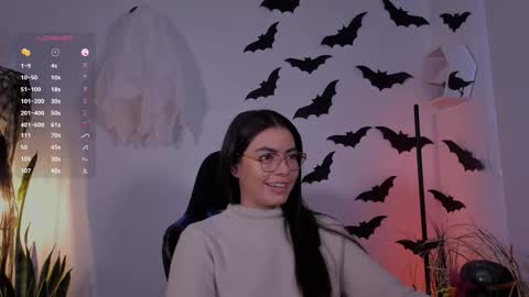 Snapshot of catalella_01 chatting on October 22, 8:30 pm MACARENA online show from October 22, 8:30 pm