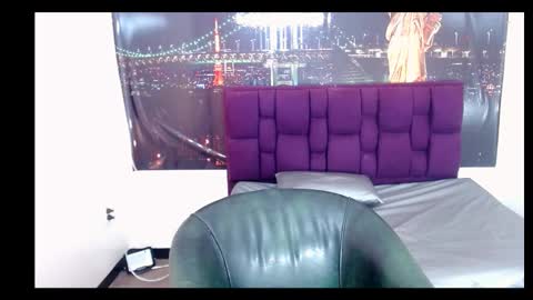 Queen Catalella online show from February 10, 3:21 am