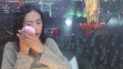 Queen Catalella online show from April 2, 3:26 am