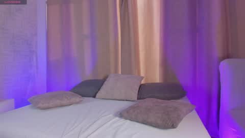 Snapshot of catalella_rouse chatting on April 30, 9:19 pm catalella_rouse online show from April 30, 9:19 pm