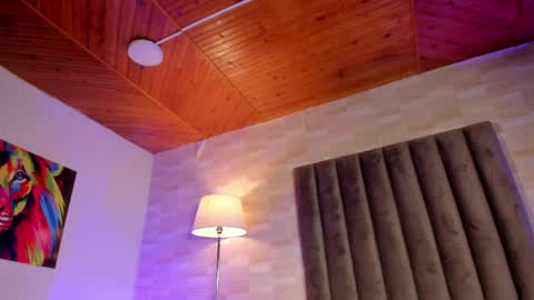 Snapshot of catalella_rouse chatting on May 27, 1:57 am catalella_rouse online show from May 27, 1:57 am
