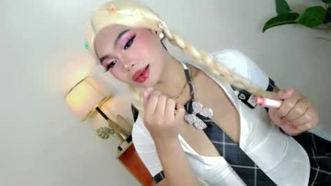 CatalenaX online show from November 16, 4:12 pm