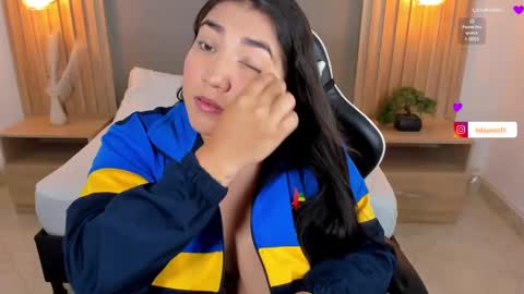 Daya  online show from January 7, 2:20 am