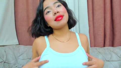 Snapshot of cataleya_bianchi chatting on January 28, 2:32 am Cataleya online show from January 28, 2:32 am