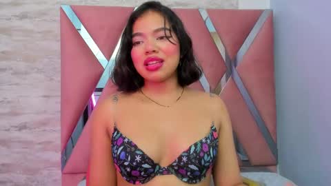 Snapshot of cataleya_bianchi chatting on February 24, 8:17 am Cataleya online show from February 24, 8:17 am