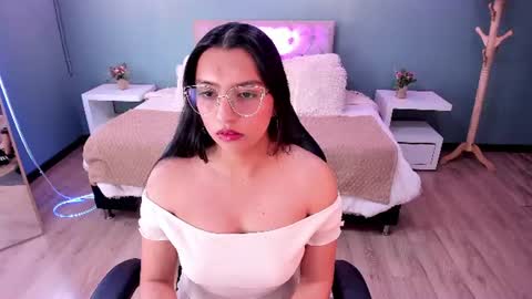 Snapshot of cataleya_lux chatting on July 27, 12:34 pm cataleya_lux online show from July 27, 12:34 pm