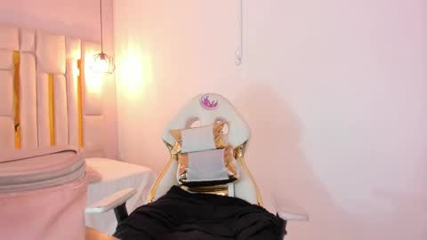 Snapshot of cataleya_sambrano chatting on September 29, 11:15 am Cataleya online show from September 29, 11:15 am