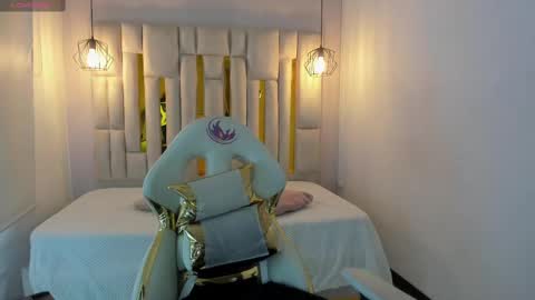 Snapshot of cataleya_sambrano chatting on October 3, 12:35 pm Cataleya online show from October 3, 12:35 pm