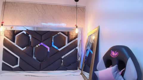 Snapshot of cataleya_sambrano chatting on November 19, 10:59 am Cataleya online show from November 19, 10:59 am