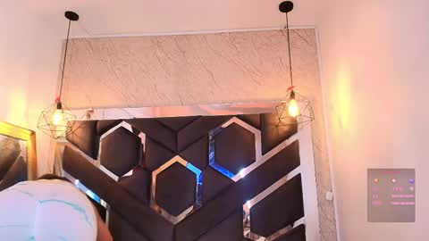 Snapshot of cataleya_sambrano chatting on November 25, 10:59 am Cataleya online show from November 25, 10:59 am