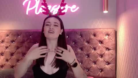 cataleyadamourx online show from December 21, 11:39 am