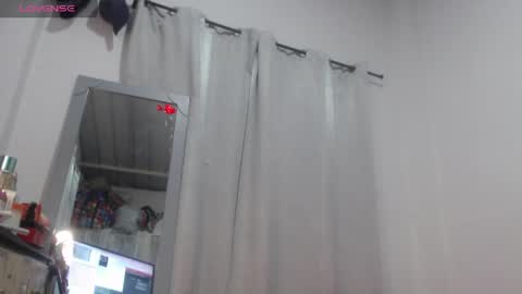 cataleyamiller1 online show from May 6, 11:32 pm