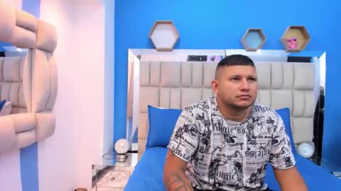Jhon and Catalina online show from October 24, 12:23 pm