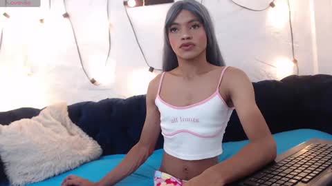 Snapshot of catalina_skinny1 chatting on June 18, 7:18 pm catalina online show from June 18, 7:18 pm