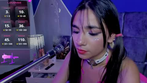 catalina_whore1 online show from April 24, 8:11 pm