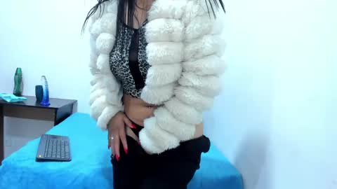 catalina online show from March 20, 10:31 am